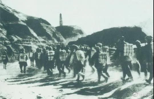 1947年3月19日，西北野戰(zhàn)軍撤離延安，進(jìn)行戰(zhàn)略轉(zhuǎn)移。